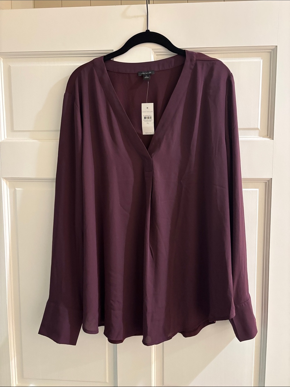Ann Taylor Plum V-Neck Long-Sleeve Blouse